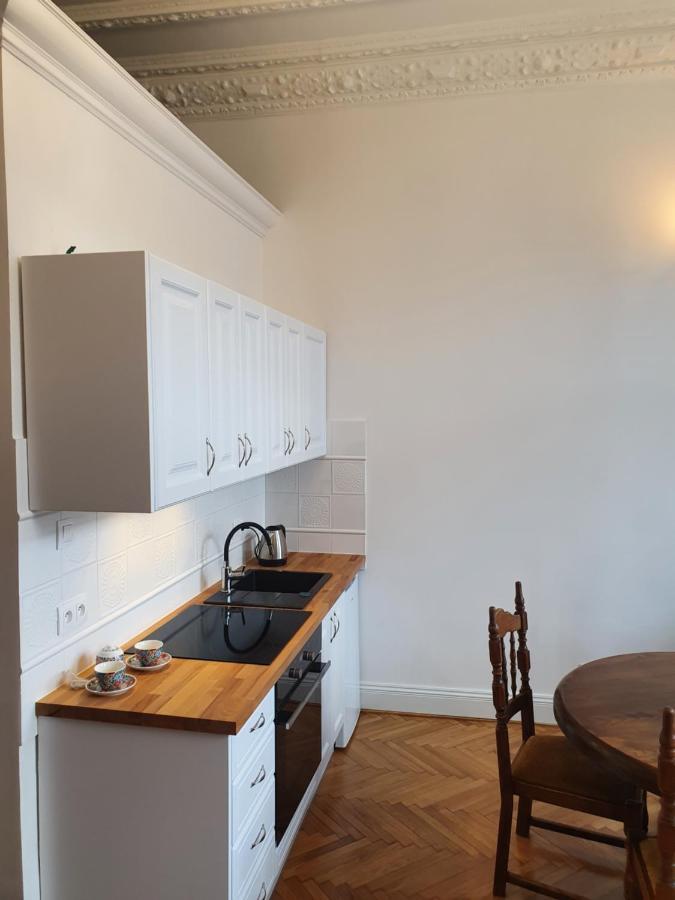 Prestige Aparthotel Piotrkowska 82 - Wyjatkowy Widok Na Deptak Лодзь Экстерьер фото