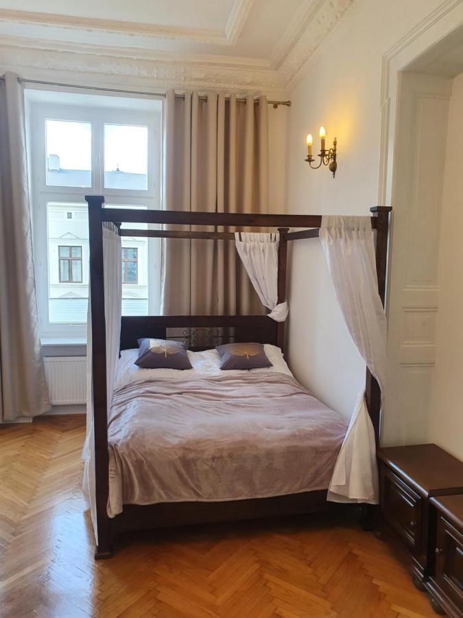 Prestige Aparthotel Piotrkowska 82 - Wyjatkowy Widok Na Deptak Лодзь Экстерьер фото