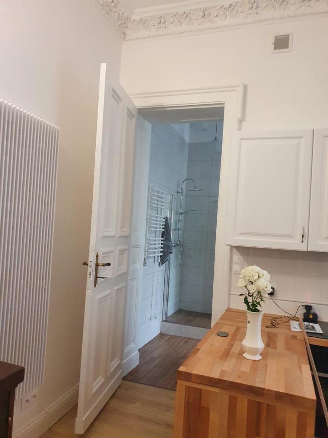 Prestige Aparthotel Piotrkowska 82 - Wyjatkowy Widok Na Deptak Лодзь Экстерьер фото